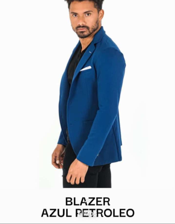 BLAZER DE HOMBRE EN PUNTA DE ROMA