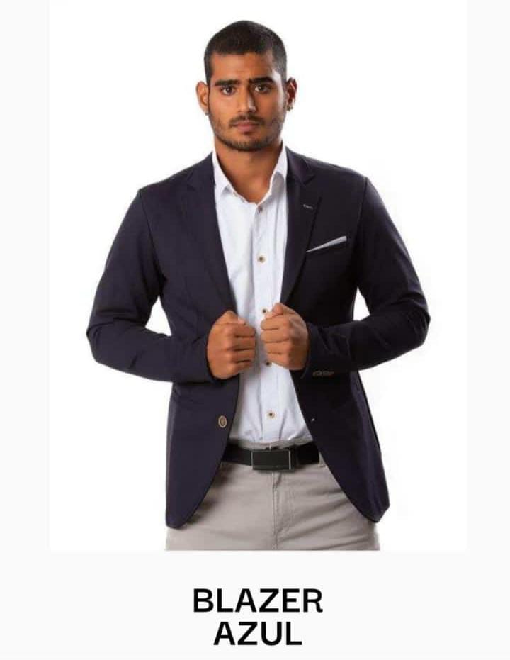 BLAZER DE HOMBRE EN PUNTA DE ROMA